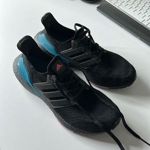Adidas Ultraboost, women’s size 9, (men’s 8), Black blue and pink